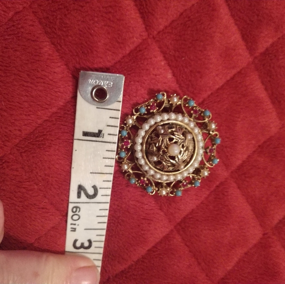 Vtg BSK Brooch Faux Pearl Turquoise Stones Round Shape Estate Find - Picture 9 of 13
